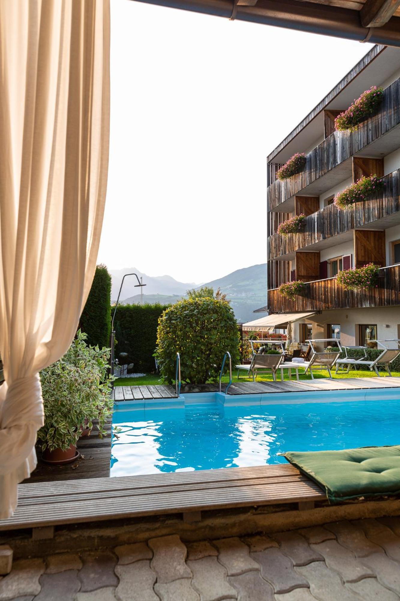 Hotel Tirolerhof Rodengo Buitenkant foto